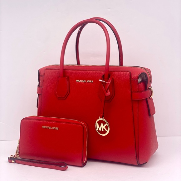 Michael Kors Mercer Medium Belted
Satchel Crossbody and Wallet Set - Picture 1 of 14